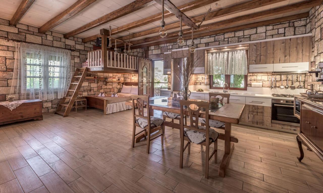 Emilia'S Little Farmhouses Agioi Anargyroi  Exteriör bild