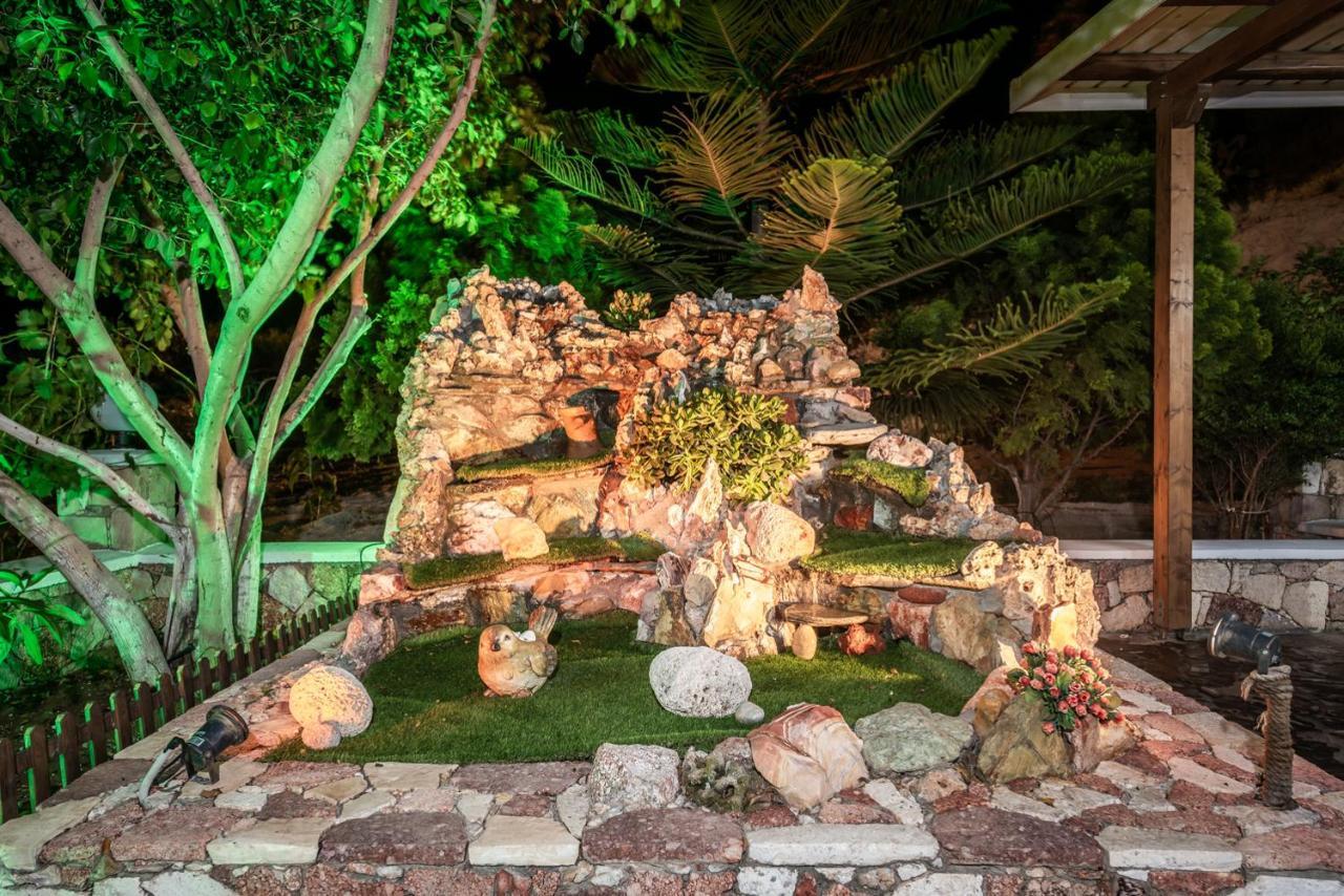 Emilia'S Little Farmhouses Agioi Anargyroi  Exteriör bild